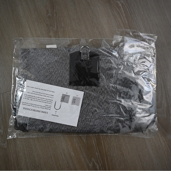 Slash Resistant Drawstring Bag With Top Flap & Locking Mechanism | Anti Theft - Picture 12 of 14